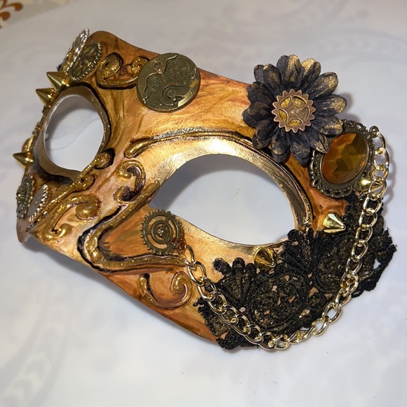 Steampunk Mask - Picture 9 of 11